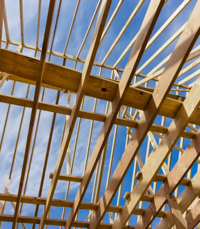 Construction d’une charpente traditionnelle en bois